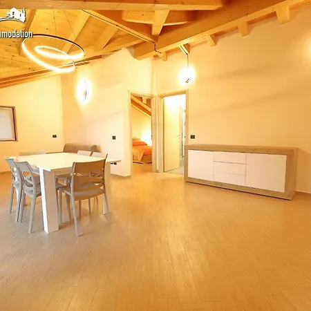 Villa Erika A Cremia شقة